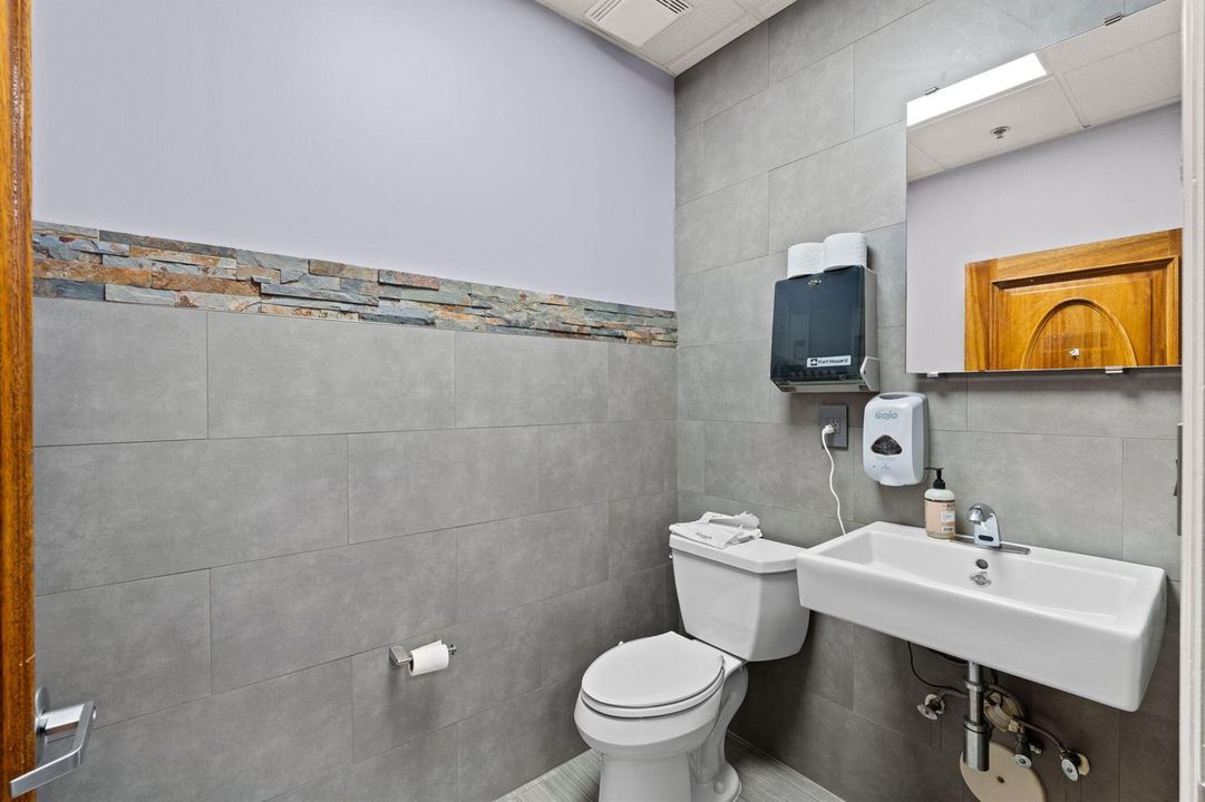 32-web-or-mls-A7404906