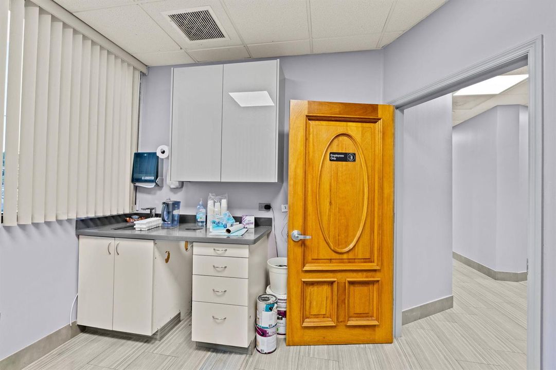 24-web-or-mls-A7404876