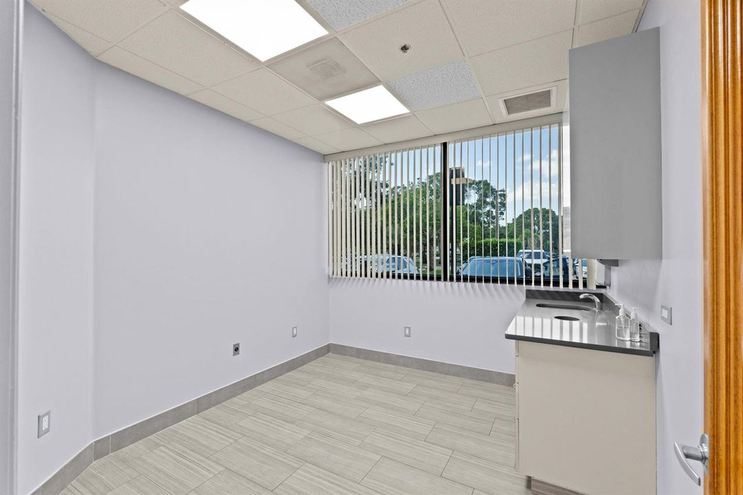 27-web-or-mls-A7404885