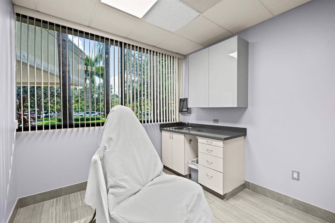 18-web-or-mls-A7404855