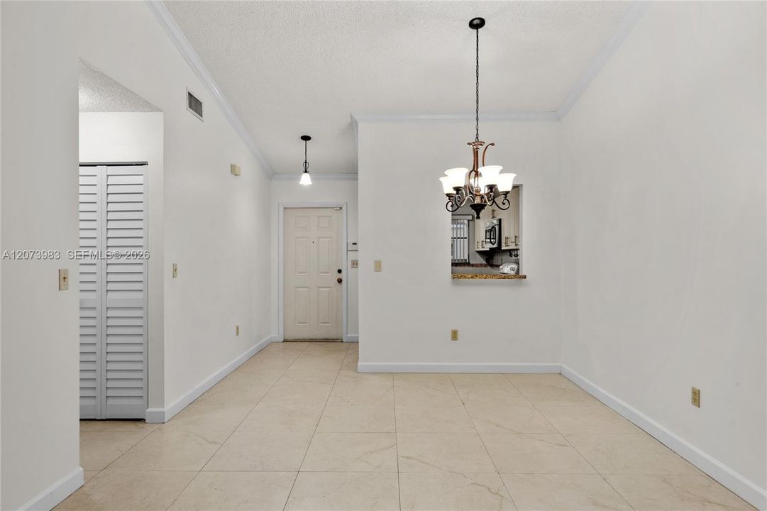 For Rent: $2,250 (3 beds, 2 baths, 1050 Square Feet)