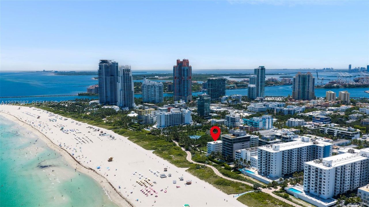 For Sale: $890,000 (1 beds, 1 baths, 640 Square Feet)