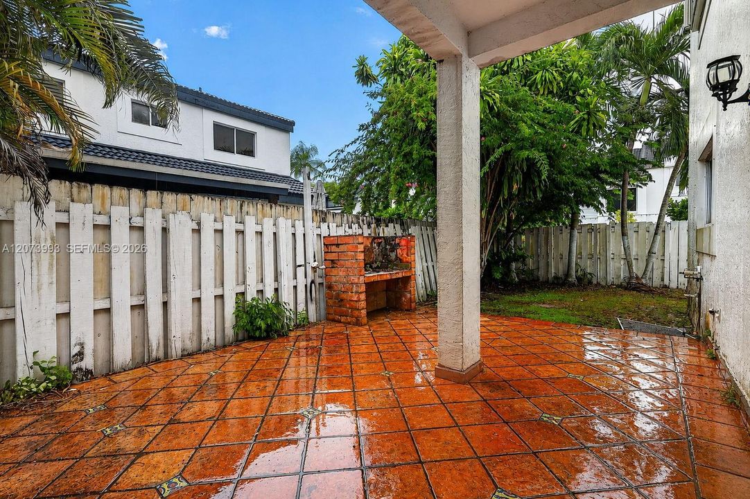 For Sale: $399,900 (3 beds, 2 baths, 1449 Square Feet)