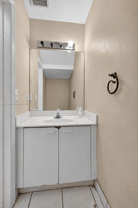 For Sale: $399,900 (3 beds, 2 baths, 1449 Square Feet)