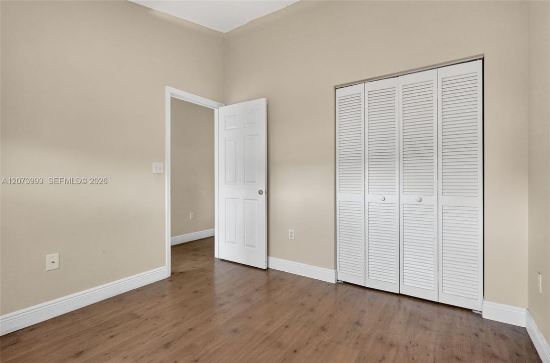 For Sale: $399,900 (3 beds, 2 baths, 1449 Square Feet)