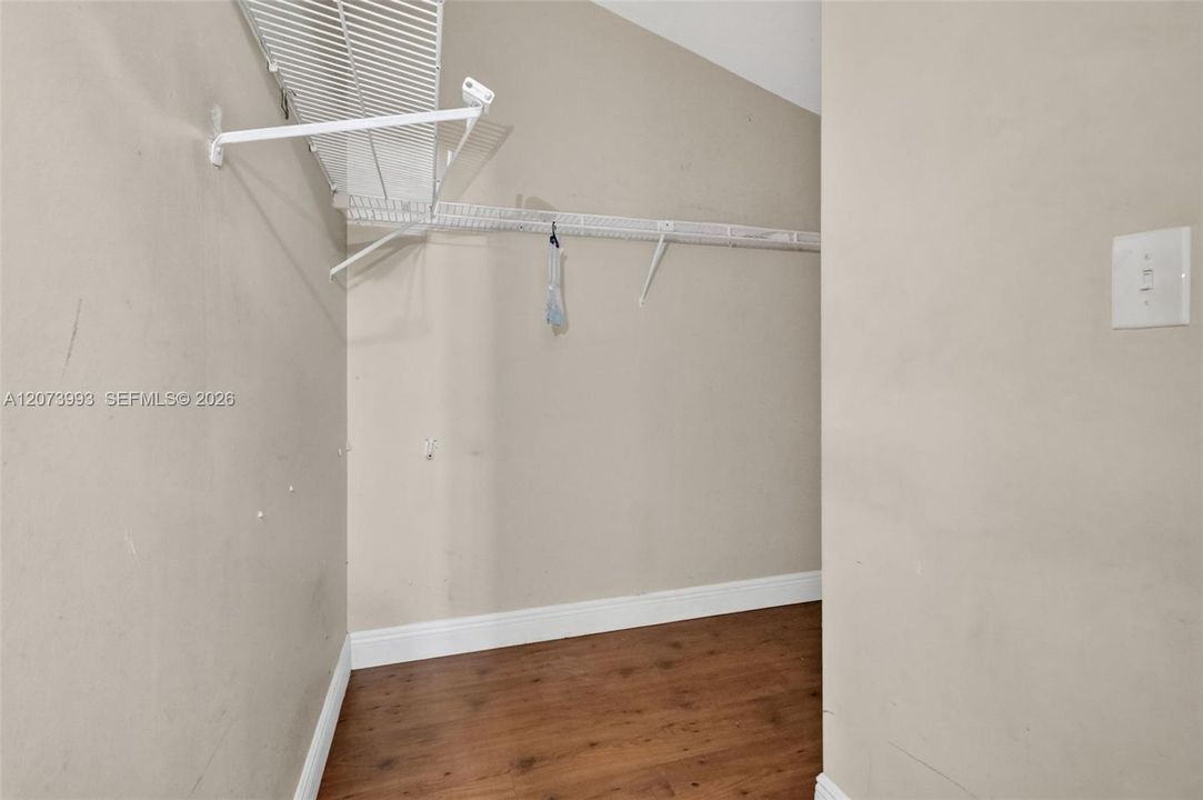 For Sale: $399,900 (3 beds, 2 baths, 1449 Square Feet)