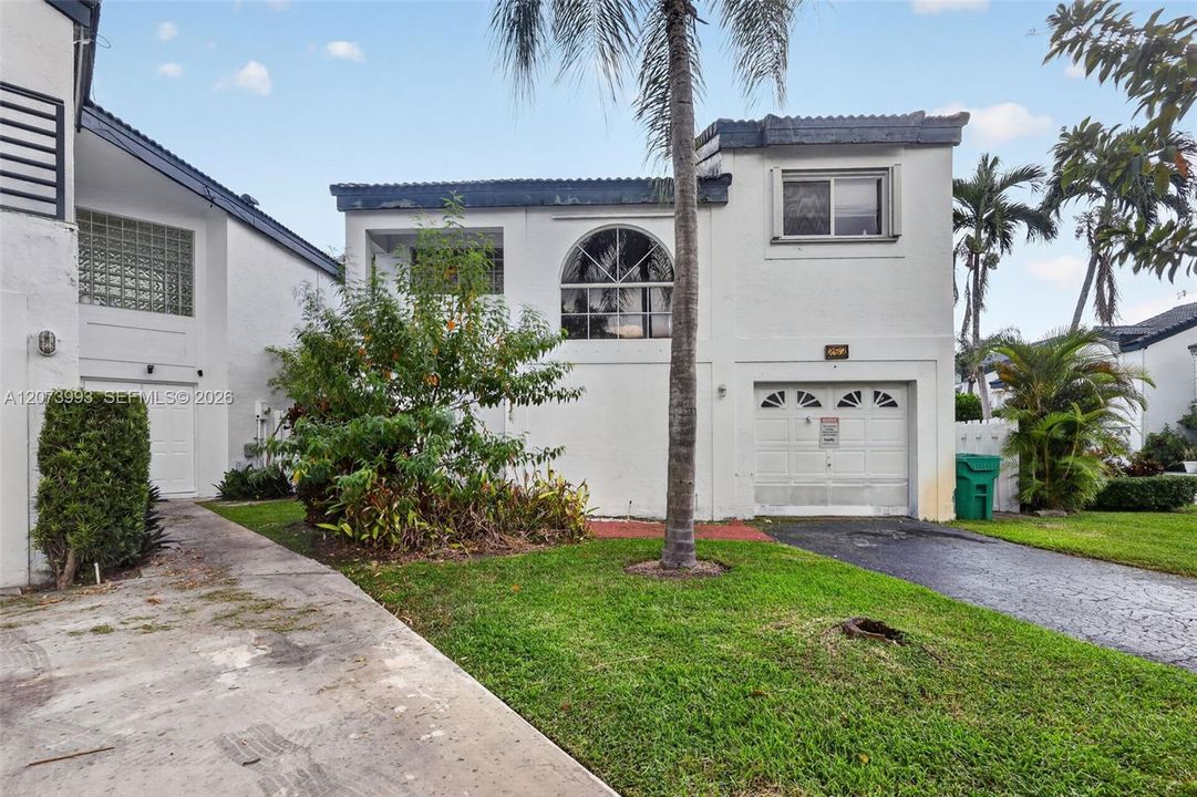 For Sale: $399,900 (3 beds, 2 baths, 1449 Square Feet)