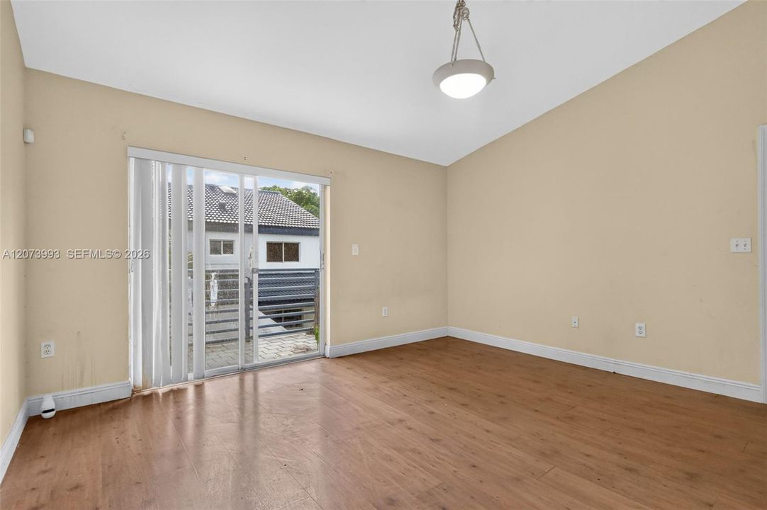 For Sale: $399,900 (3 beds, 2 baths, 1449 Square Feet)