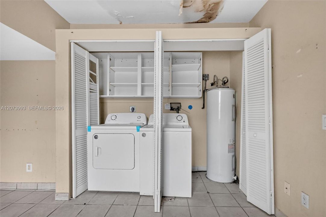 For Sale: $399,900 (3 beds, 2 baths, 1449 Square Feet)