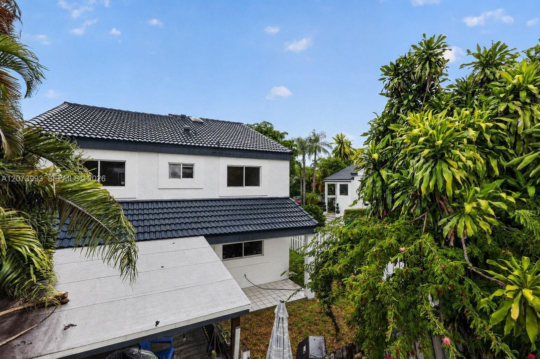 For Sale: $399,900 (3 beds, 2 baths, 1449 Square Feet)