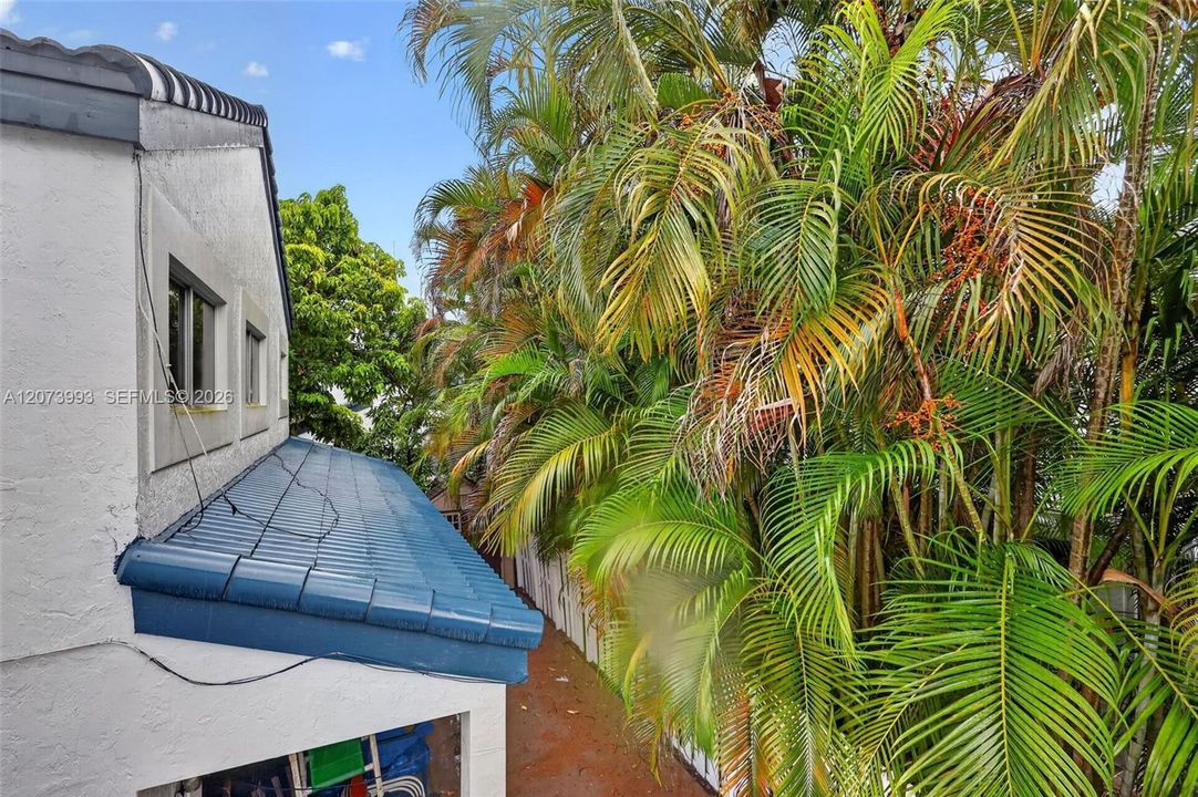 For Sale: $399,900 (3 beds, 2 baths, 1449 Square Feet)