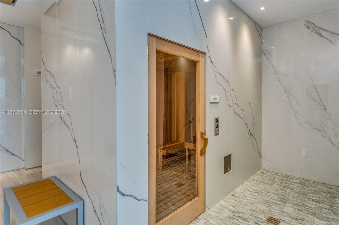 For Rent: $4,200 (1 beds, 1 baths, 854 Square Feet)