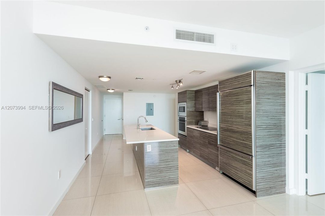 For Rent: $4,200 (1 beds, 1 baths, 854 Square Feet)