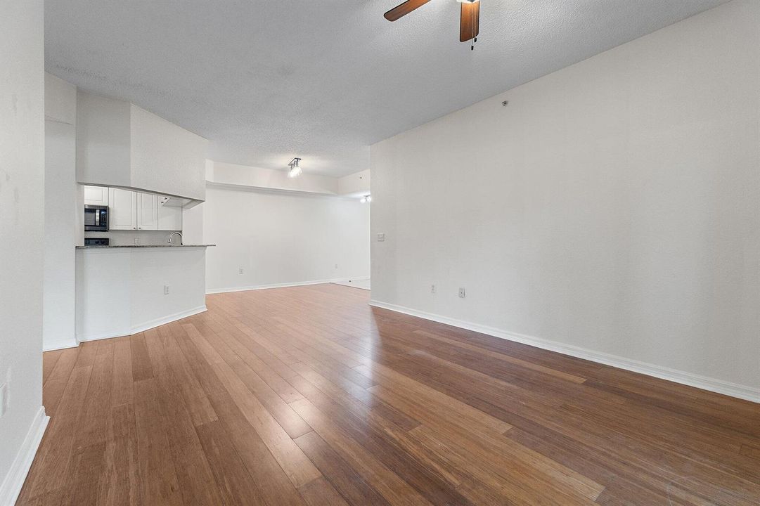 041-3020AlcazarPl-106-PalmBeachGardens-S
