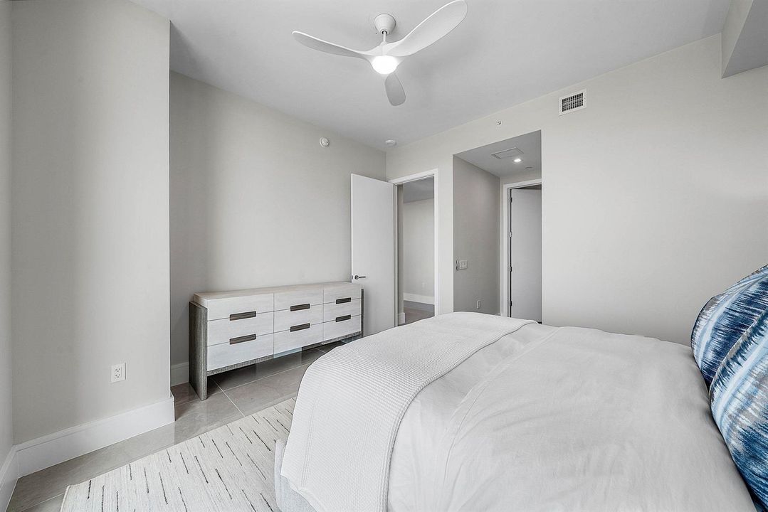 027-220LakeShoreDrive-1107-LakePark-FL-3