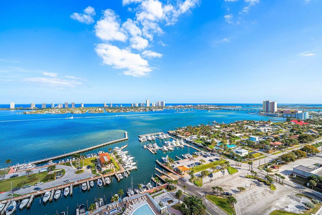 084-220LakeShoreDrive-1107-LakePark-FL-3
