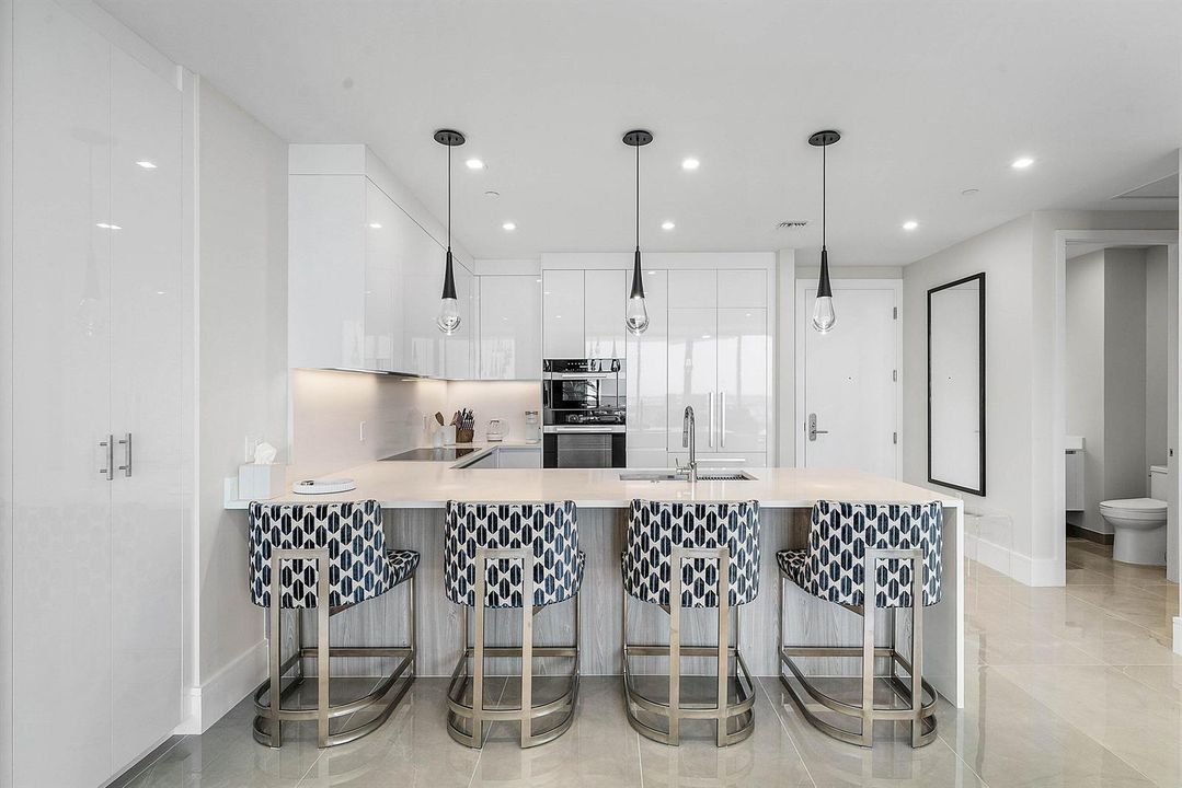 005-220LakeShoreDrive-1107-LakePark-FL-3