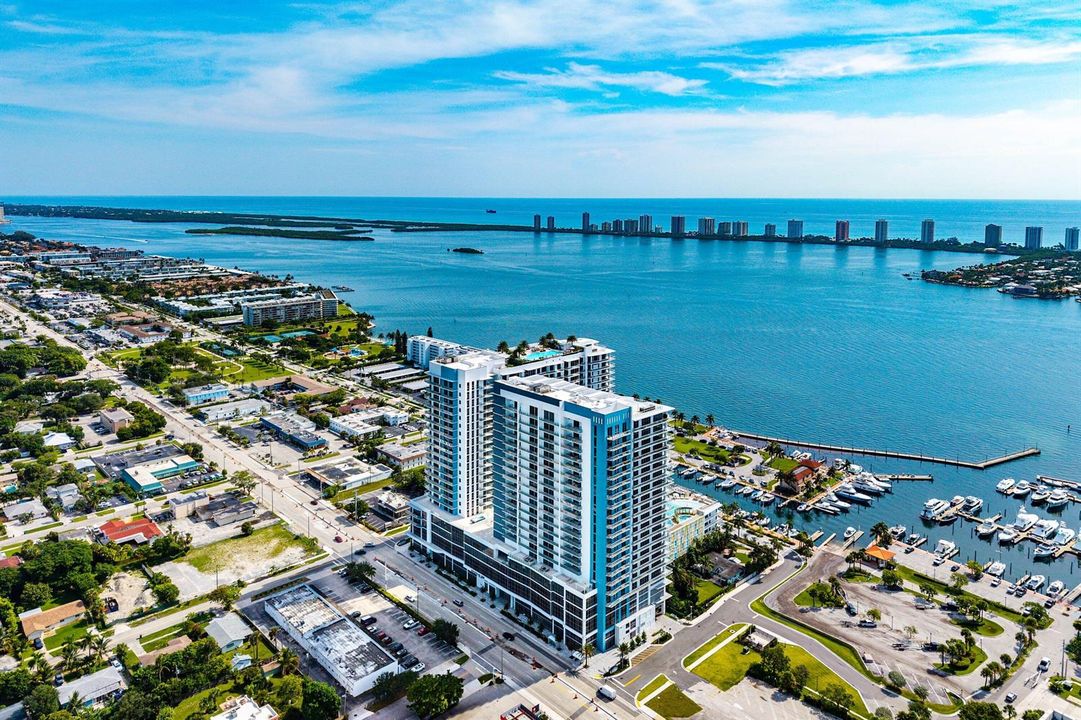 050-220LakeShoreDrive-1107-LakePark-FL-3