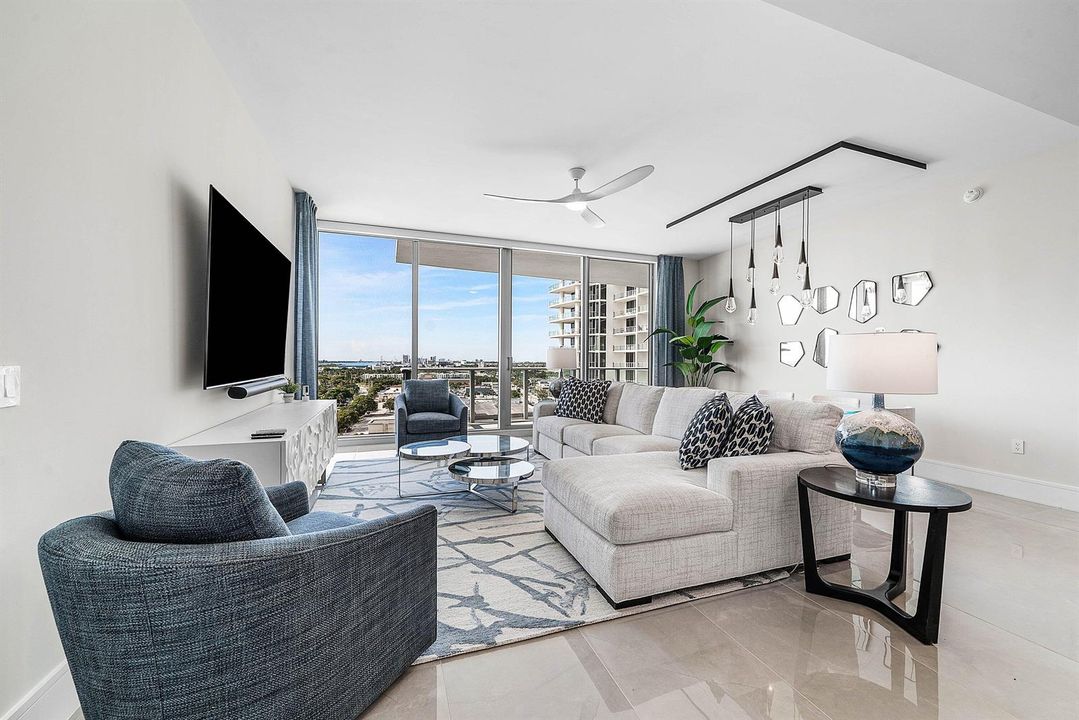 011-220LakeShoreDrive-1107-LakePark-FL-3