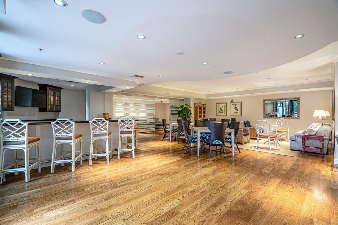 OC Club room 4