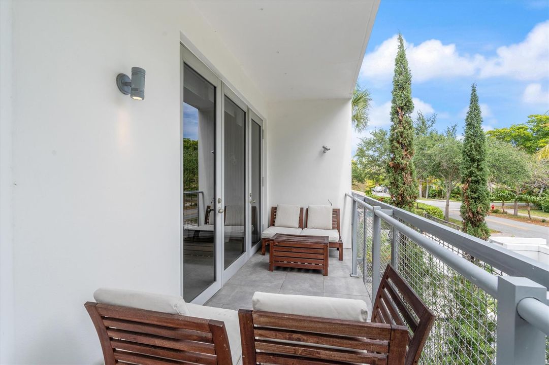 39-1509 NE 4th Place Ft. Lauderdale FL-1