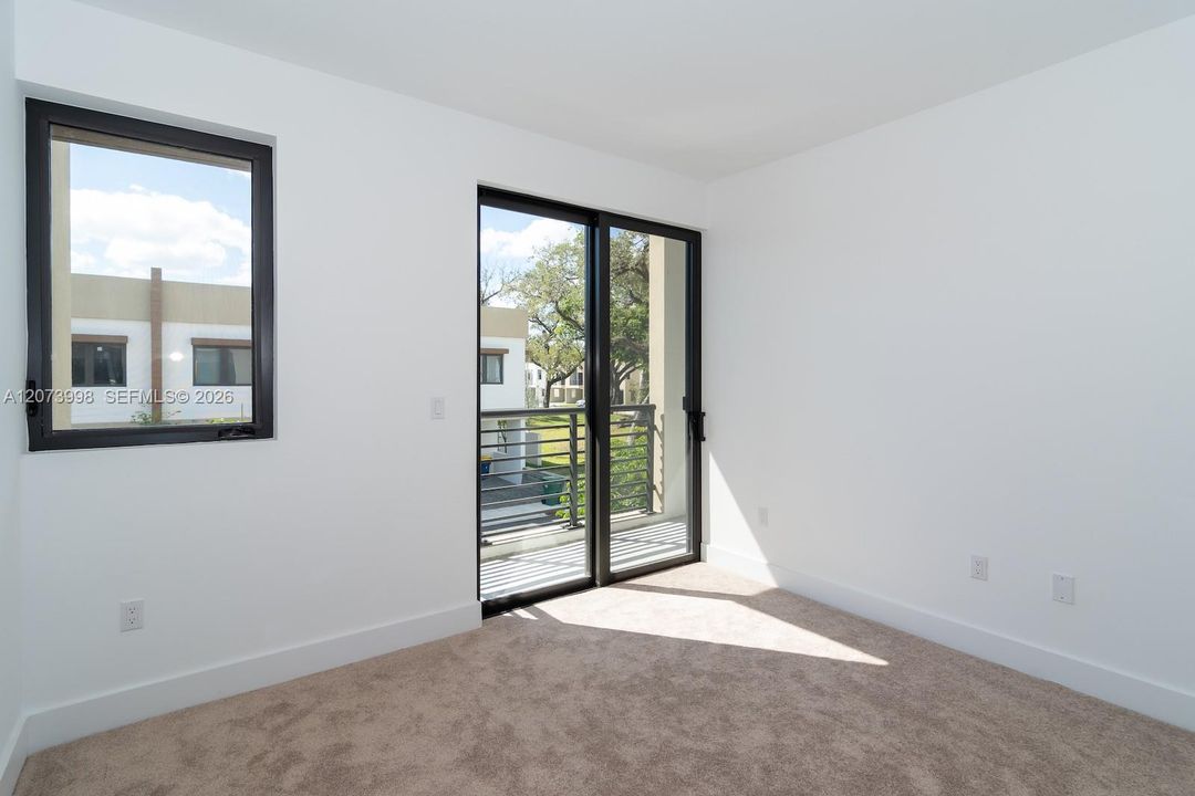 For Sale: $599,000 (3 beds, 2 baths, 1582 Square Feet)