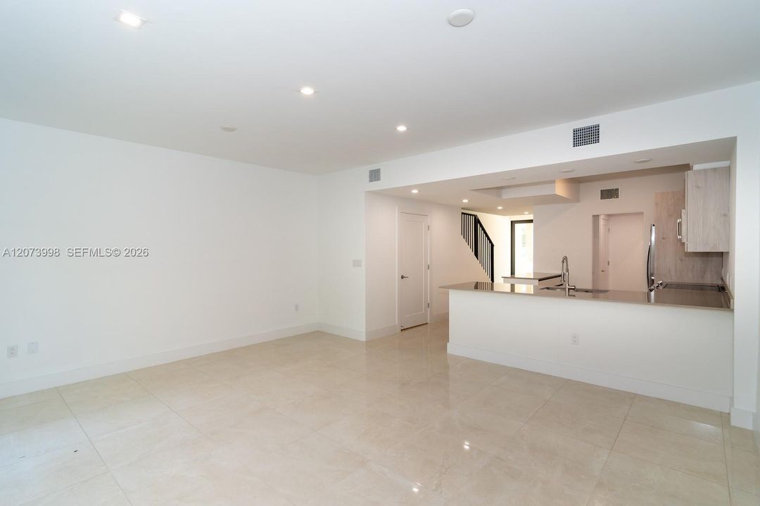 For Sale: $599,000 (3 beds, 2 baths, 1582 Square Feet)