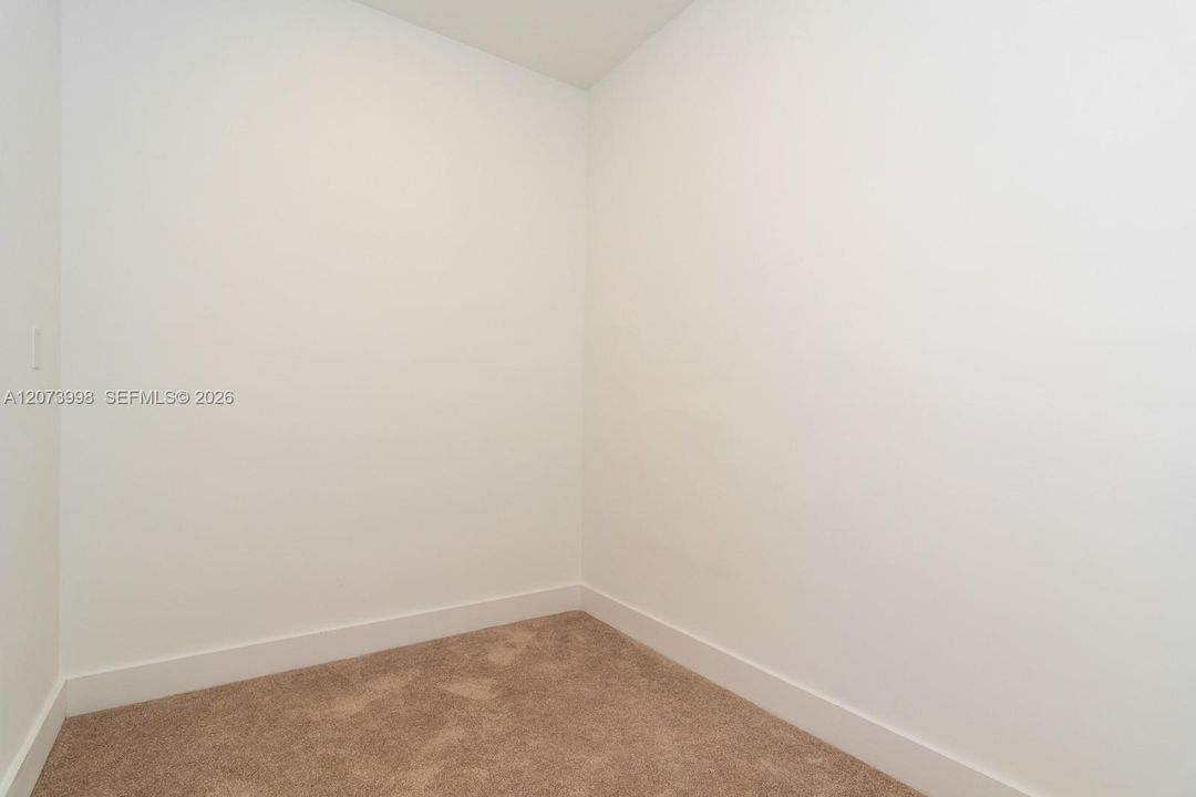For Sale: $599,000 (3 beds, 2 baths, 1582 Square Feet)