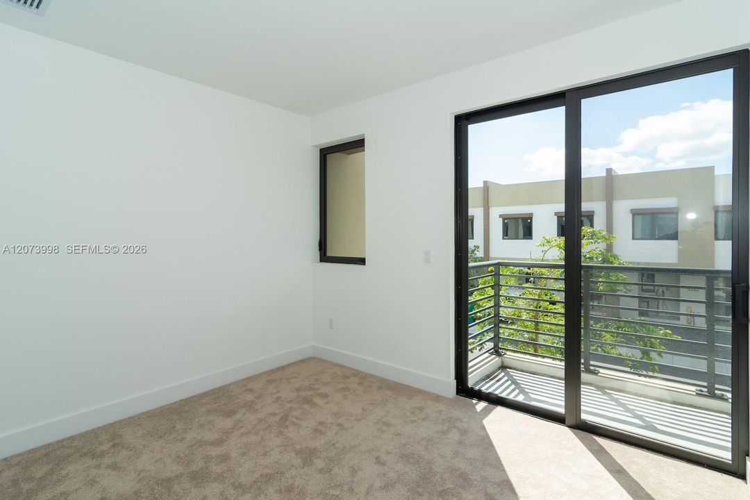 For Sale: $599,000 (3 beds, 2 baths, 1582 Square Feet)