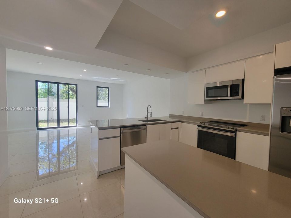 For Sale: $599,000 (3 beds, 2 baths, 1582 Square Feet)