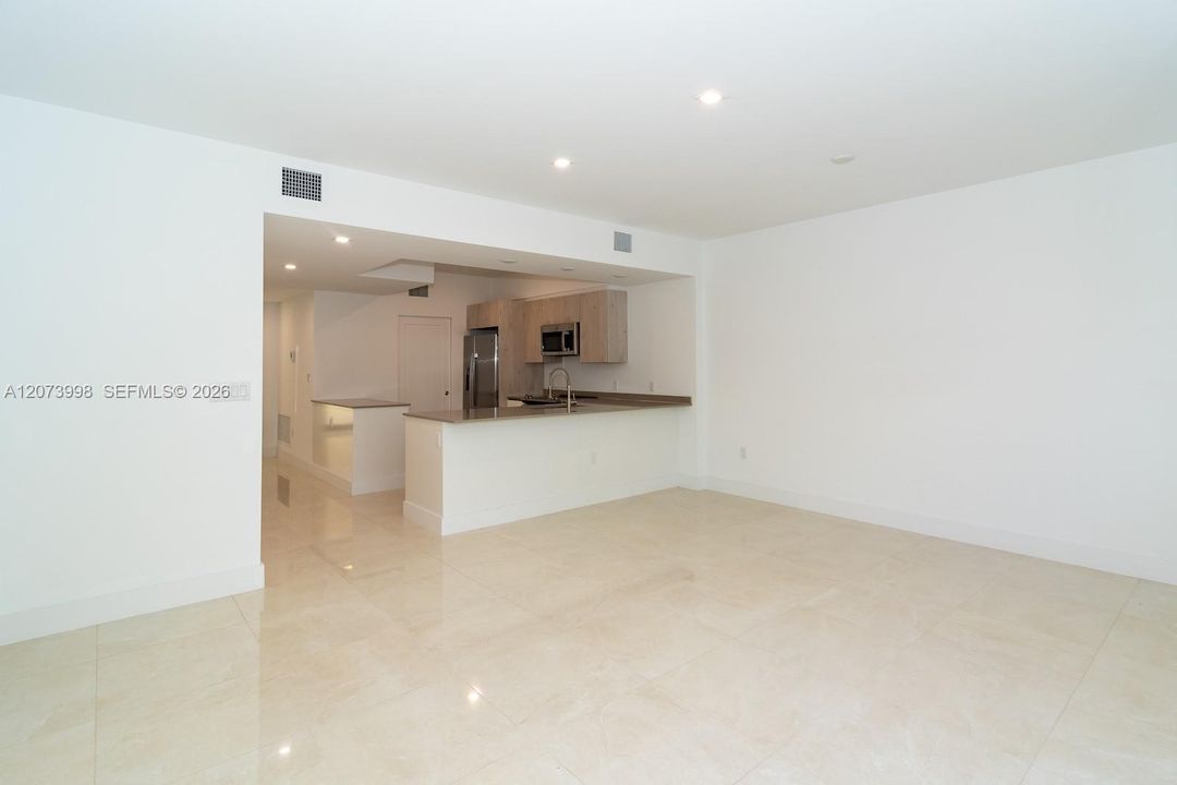 For Sale: $599,000 (3 beds, 2 baths, 1582 Square Feet)