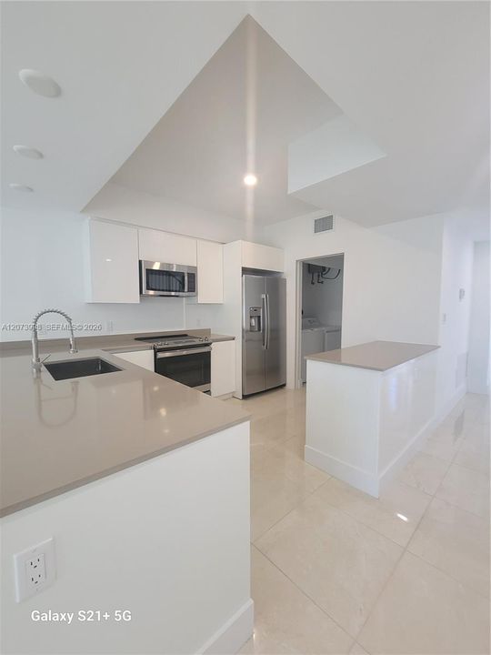 For Sale: $599,000 (3 beds, 2 baths, 1582 Square Feet)