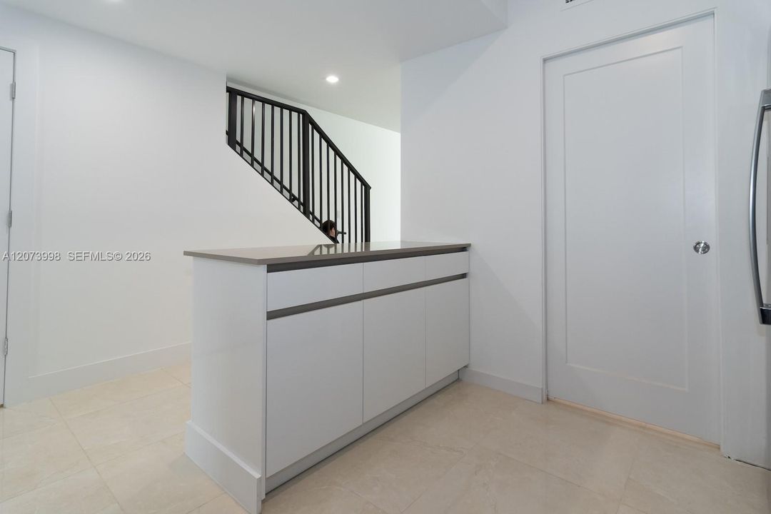 For Sale: $599,000 (3 beds, 2 baths, 1582 Square Feet)