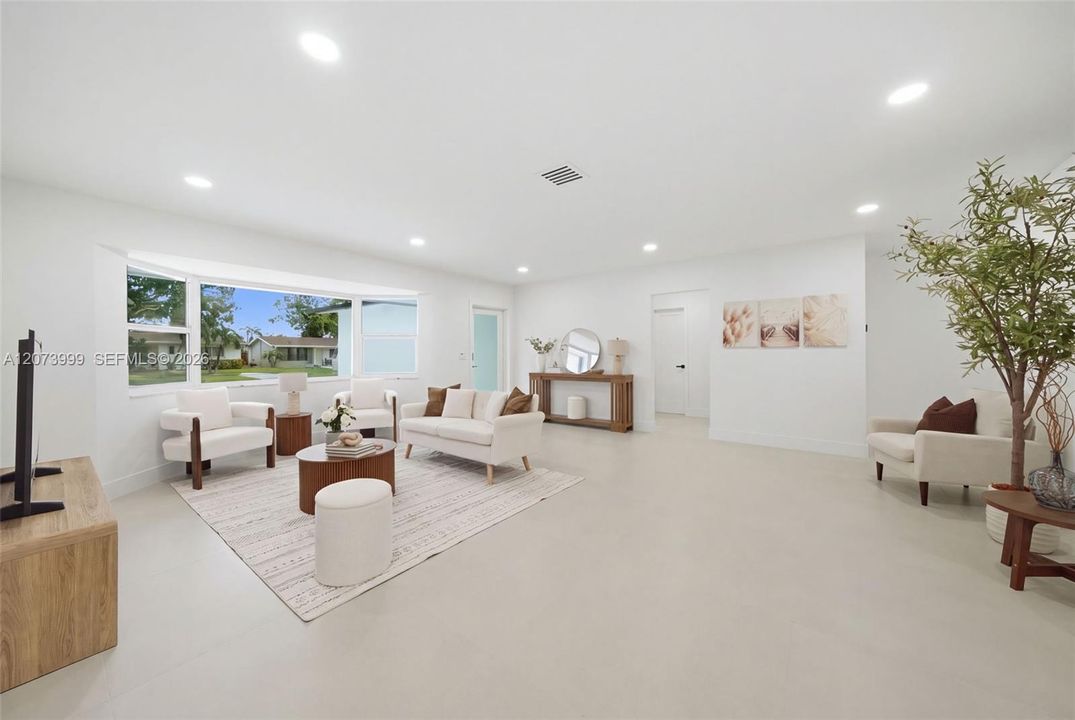 En Venta: $1,020,000 (4 camas, 3 baños, 2090 Pies cuadrados)