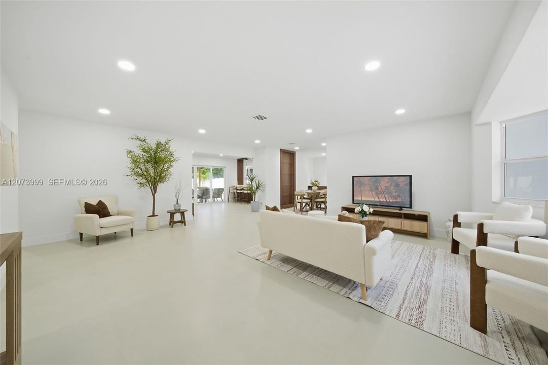 En Venta: $1,020,000 (4 camas, 3 baños, 2090 Pies cuadrados)