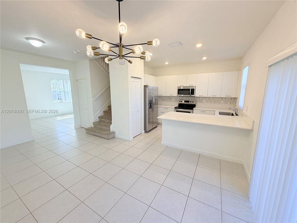 For Sale: $454,000 (3 beds, 2 baths, 1483 Square Feet)