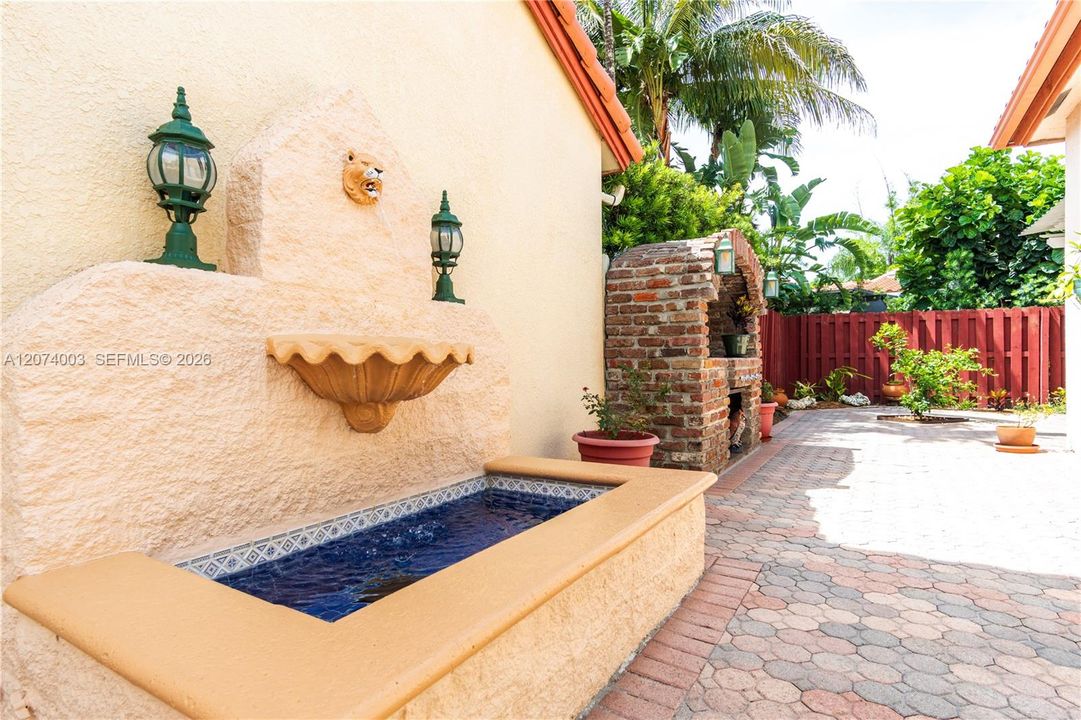 For Sale: $1,050,000 (4 beds, 2 baths, 2178 Square Feet)