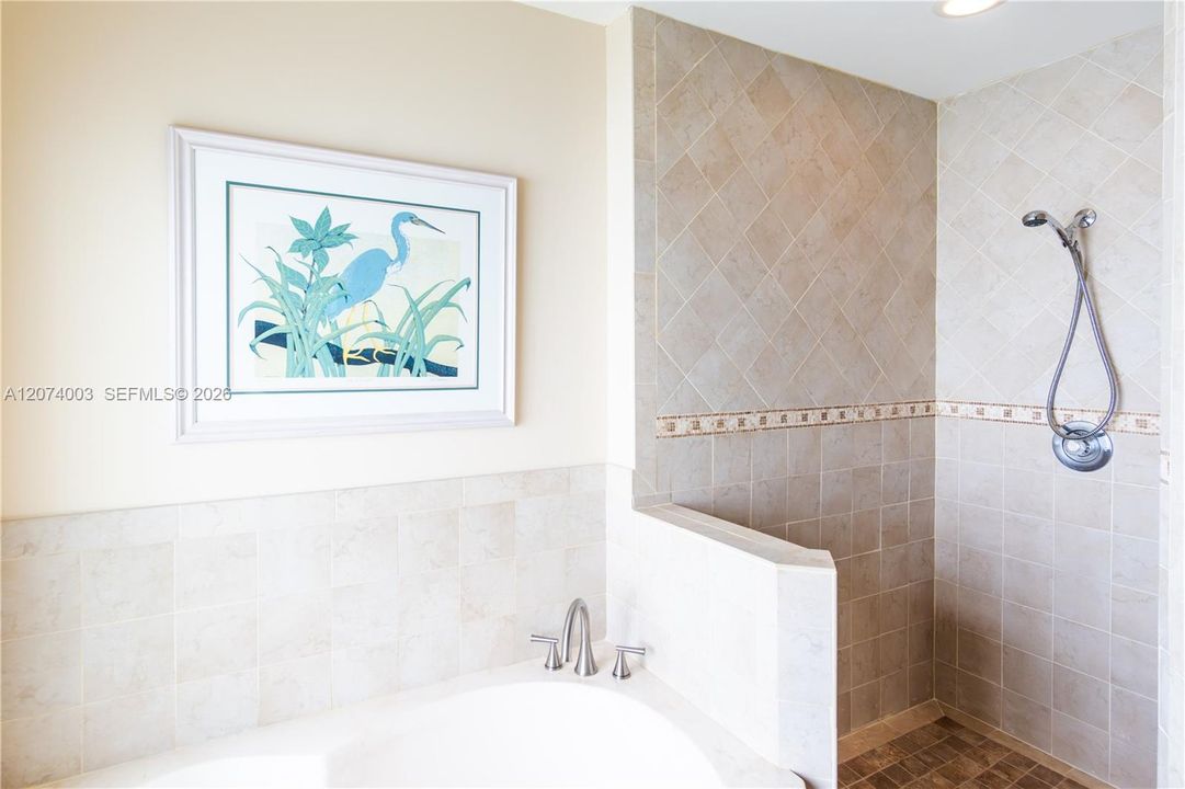 For Sale: $1,050,000 (4 beds, 2 baths, 2178 Square Feet)