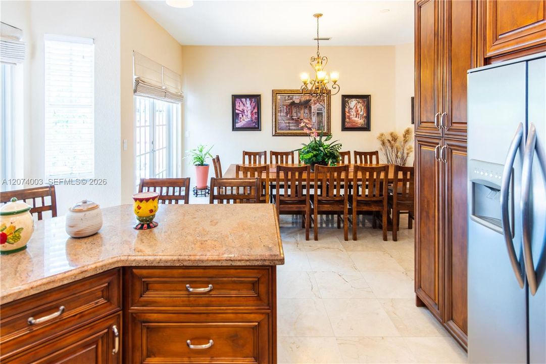 For Sale: $1,050,000 (4 beds, 2 baths, 2178 Square Feet)