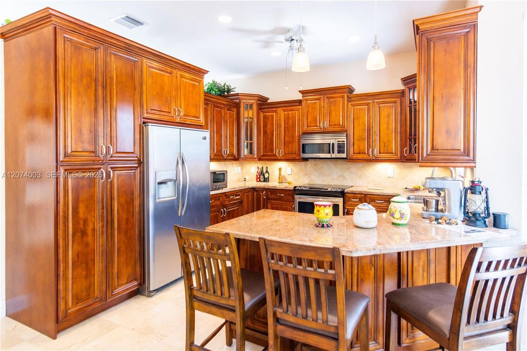 For Sale: $1,050,000 (4 beds, 2 baths, 2178 Square Feet)