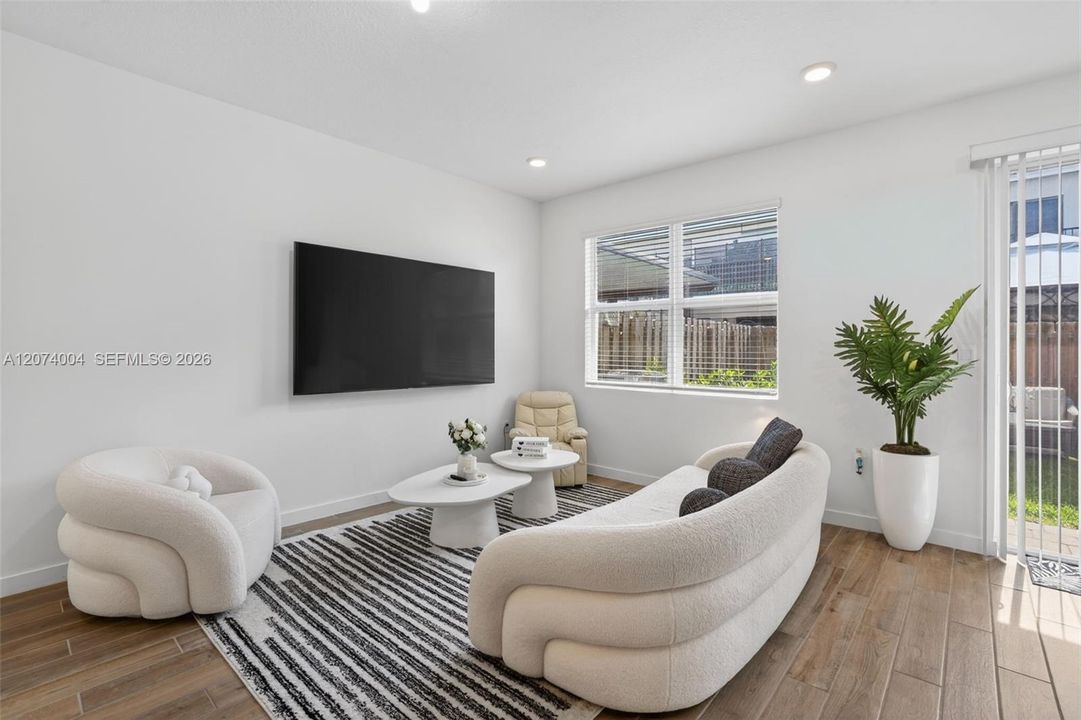 For Rent: $2,800 (3 beds, 2 baths, 1790 Square Feet)