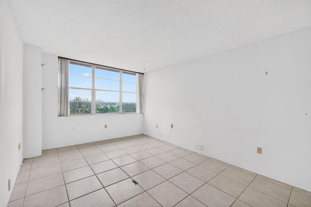 26-web-or-mls-a699A9722