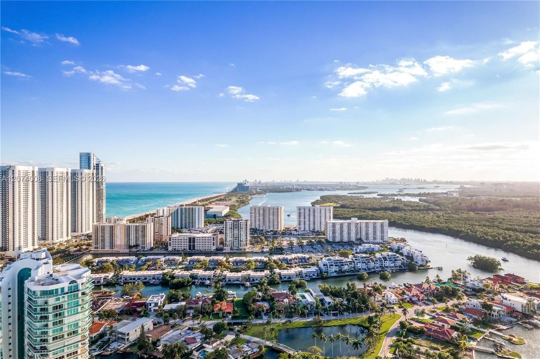 For Sale: $3,300,000 (4 beds, 4 baths, 3296 Square Feet)