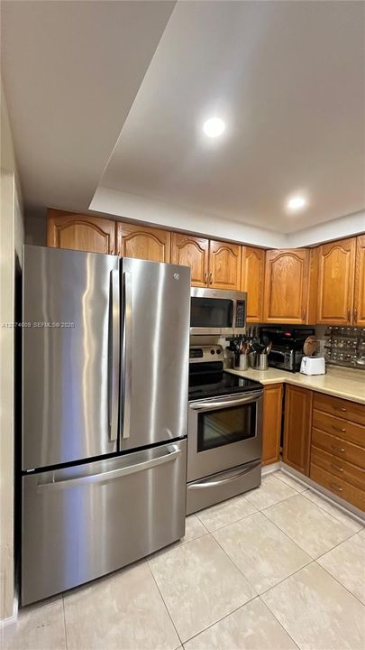 For Sale: $395,000 (3 beds, 2 baths, 1575 Square Feet)
