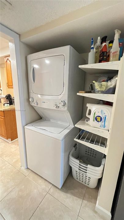 For Sale: $395,000 (3 beds, 2 baths, 1575 Square Feet)