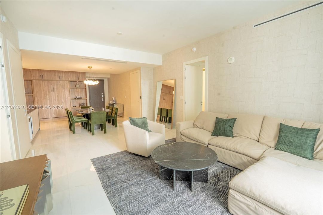 For Sale: $2,500,000 (2 beds, 2 baths, 1437 Square Feet)
