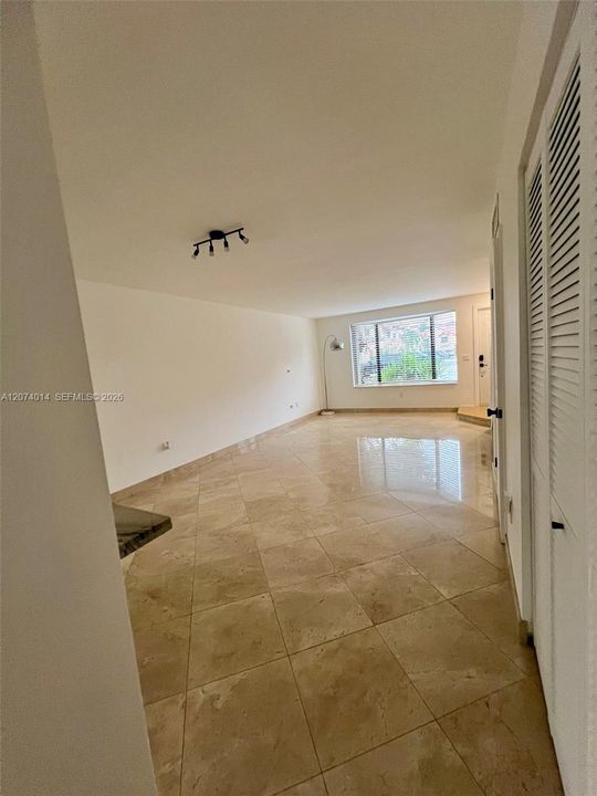 For Sale: $490,999 (2 beds, 1 baths, 1152 Square Feet)