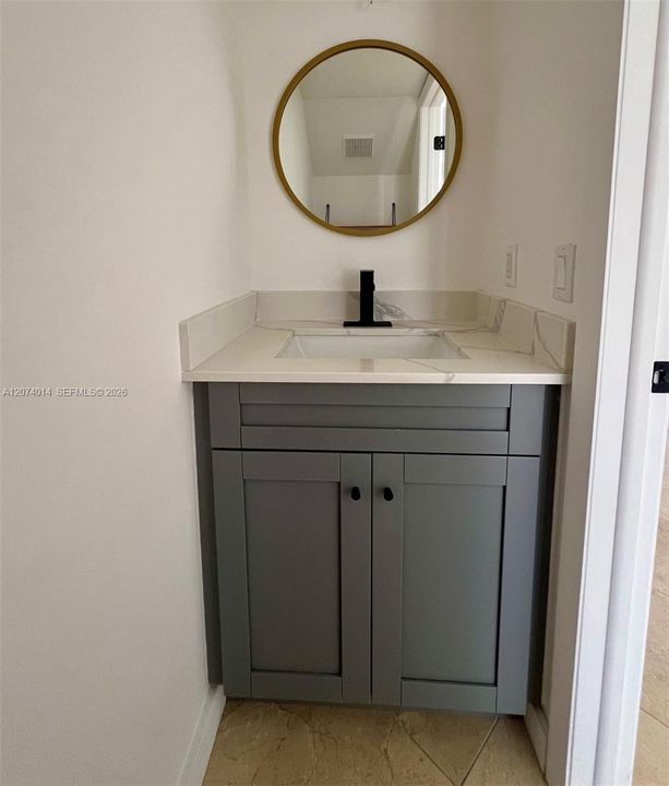 For Sale: $490,999 (2 beds, 1 baths, 1152 Square Feet)