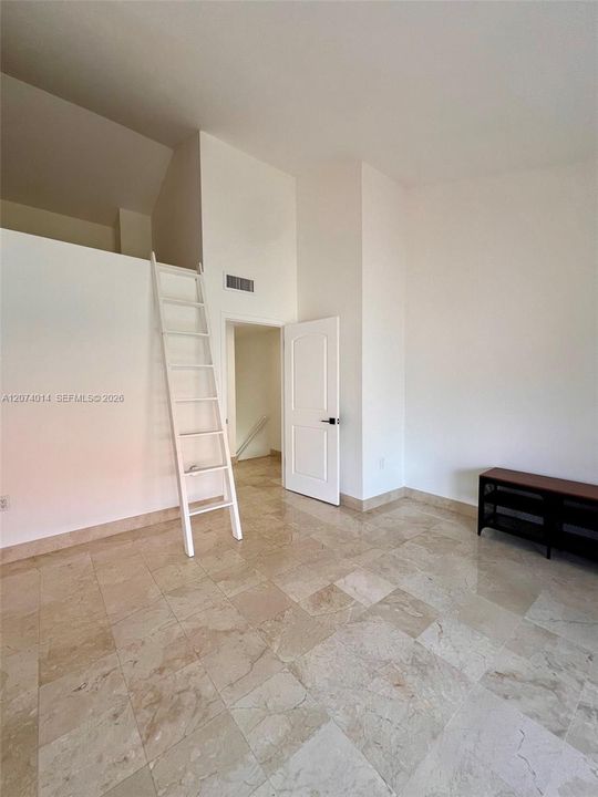 For Sale: $490,999 (2 beds, 1 baths, 1152 Square Feet)