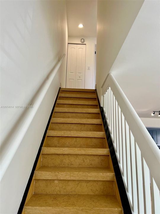 For Sale: $490,999 (2 beds, 1 baths, 1152 Square Feet)